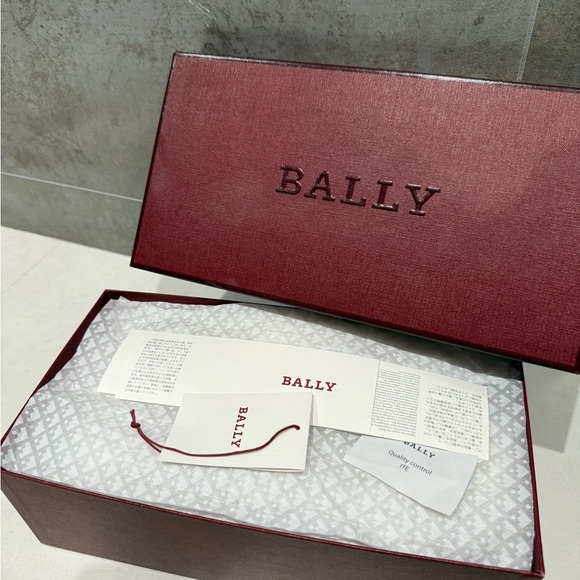 Bally Hamelia Ladies Bone Calf Leather Fur Pumps In US 6 (pre-owned) - Picture 6 of 6